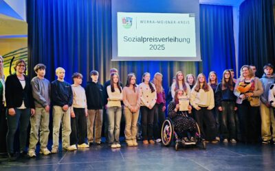 Der Sozialpreis geht an unsere Klasse 8a!